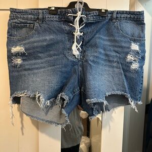 LACE-UP DENIM SHORTS